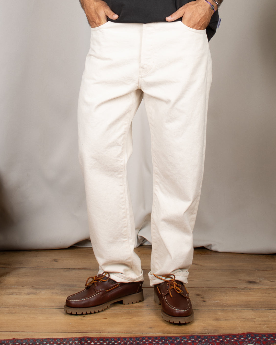 Denim01 Loose Tapered Jeans Ecru