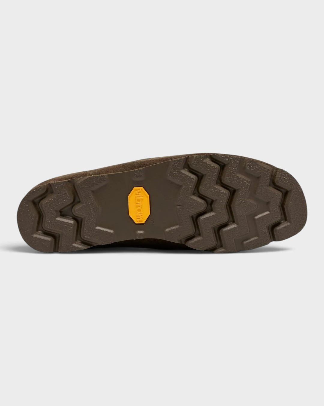 Clarks Wallabee GTX Dark Olive Suede — semelle extérieure