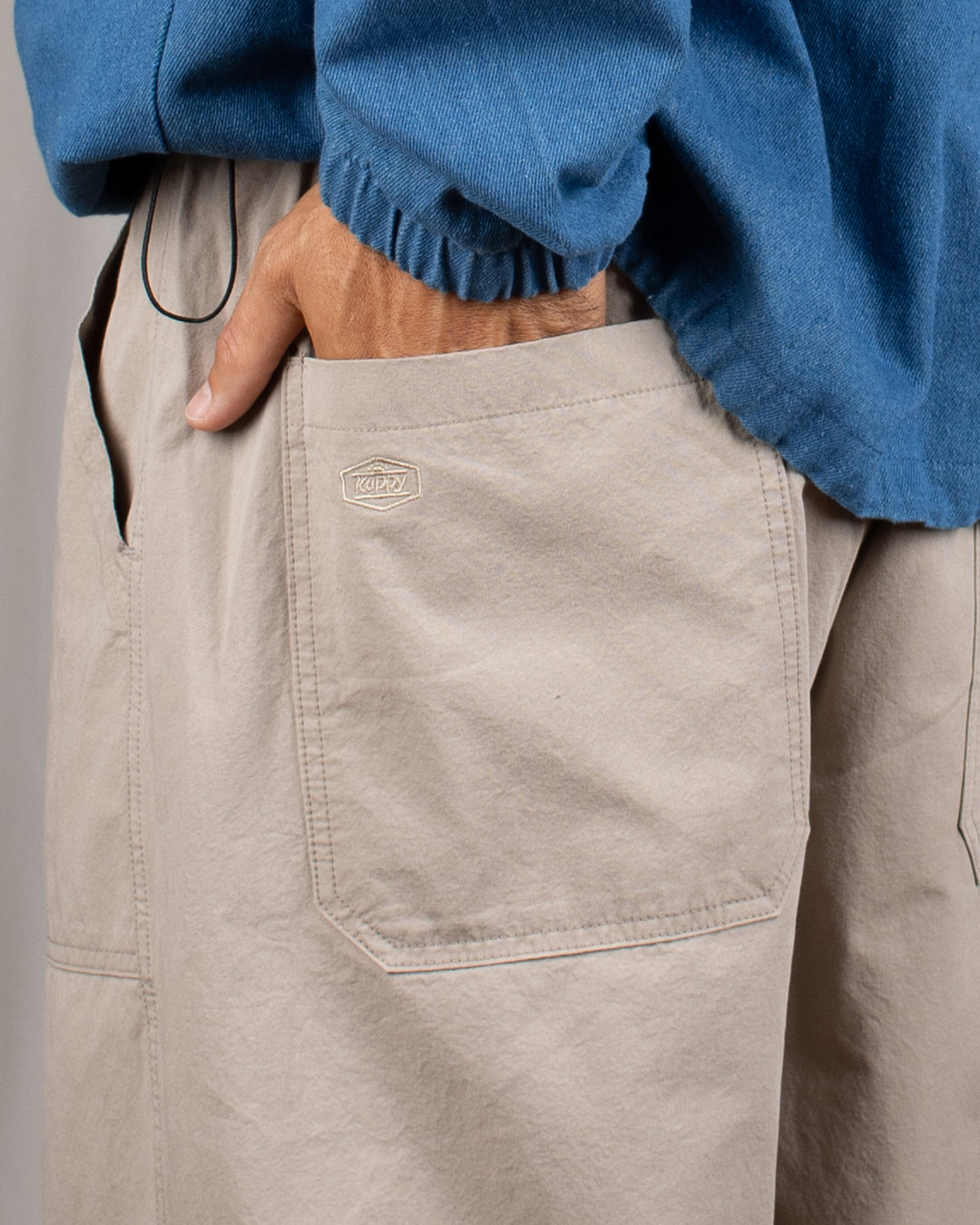 One Tuck Wide Fatigue Pants Beige
