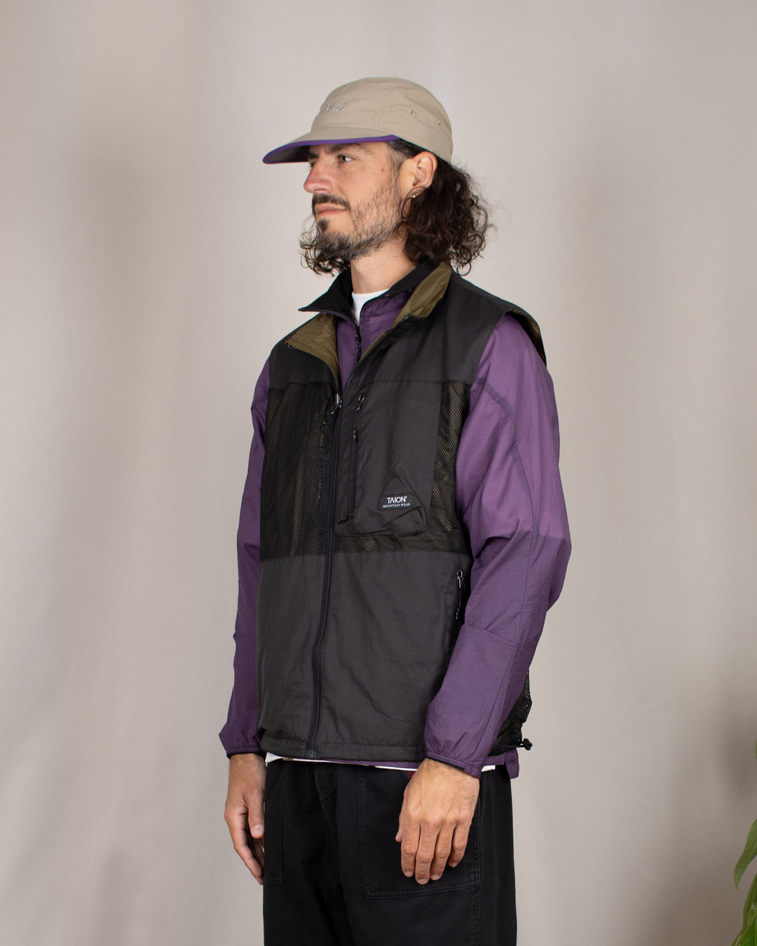 Down Mountain Reversible Mesh Vest Black/D.Olive