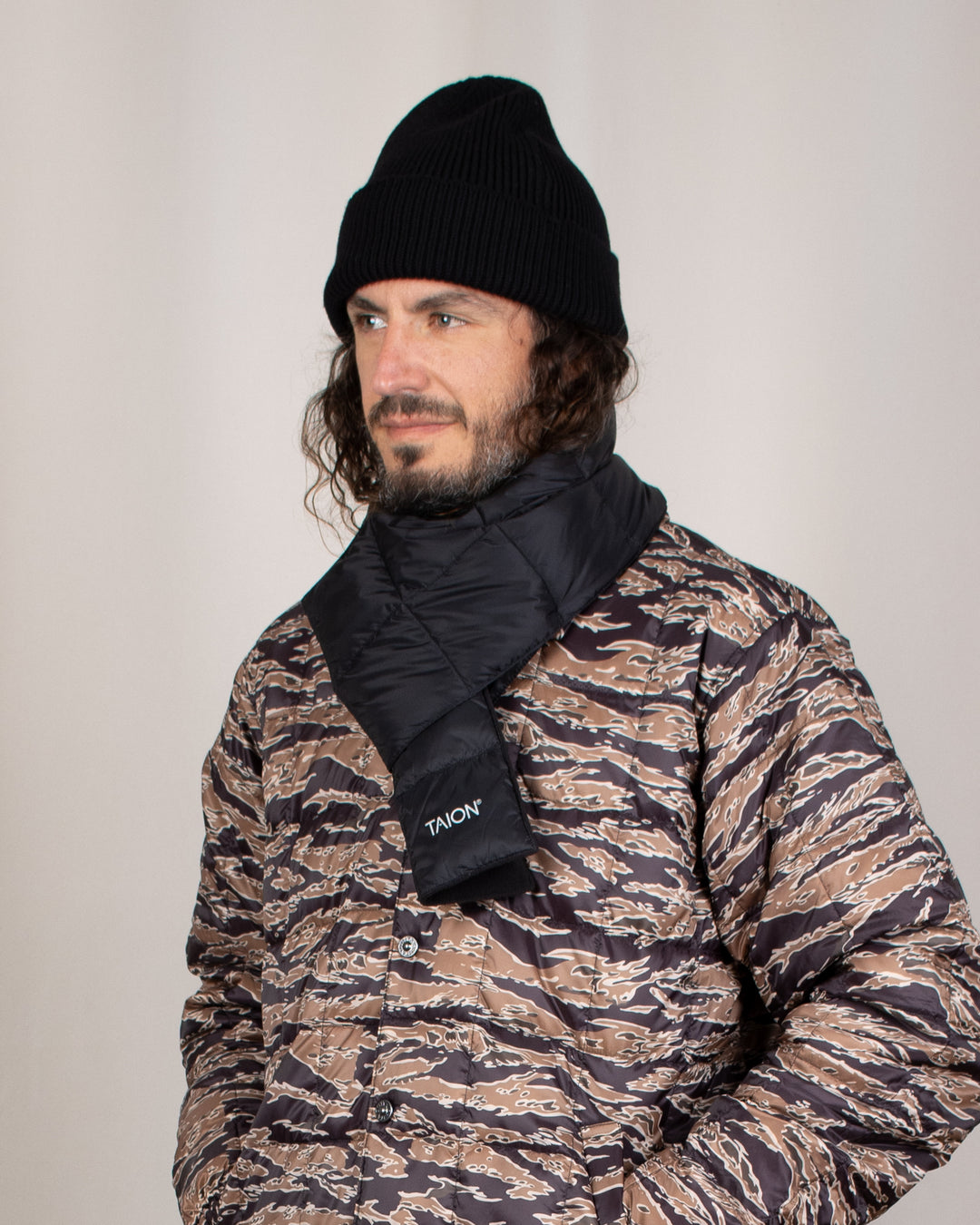 Taion Basic Down Scarf Black, vue du produit