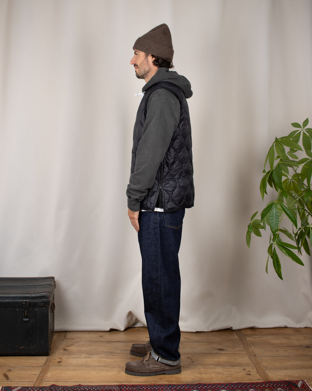 Military V Neck W-Zip Down Vest Black