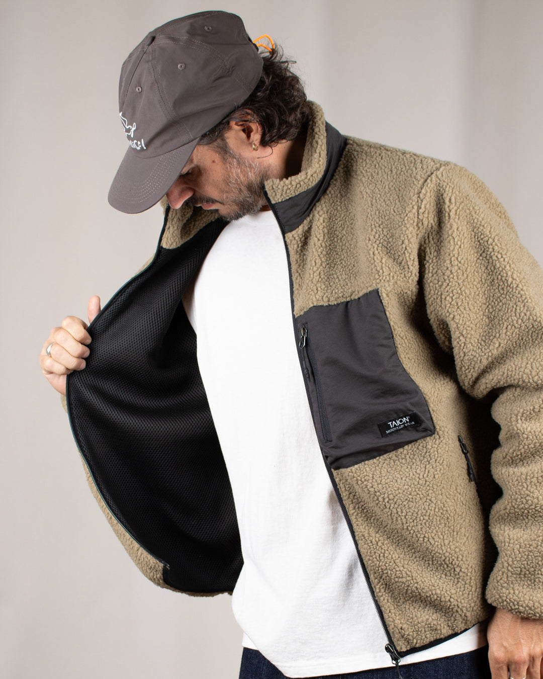 Mountain Boa Fleece High-Neck Jacket Beige