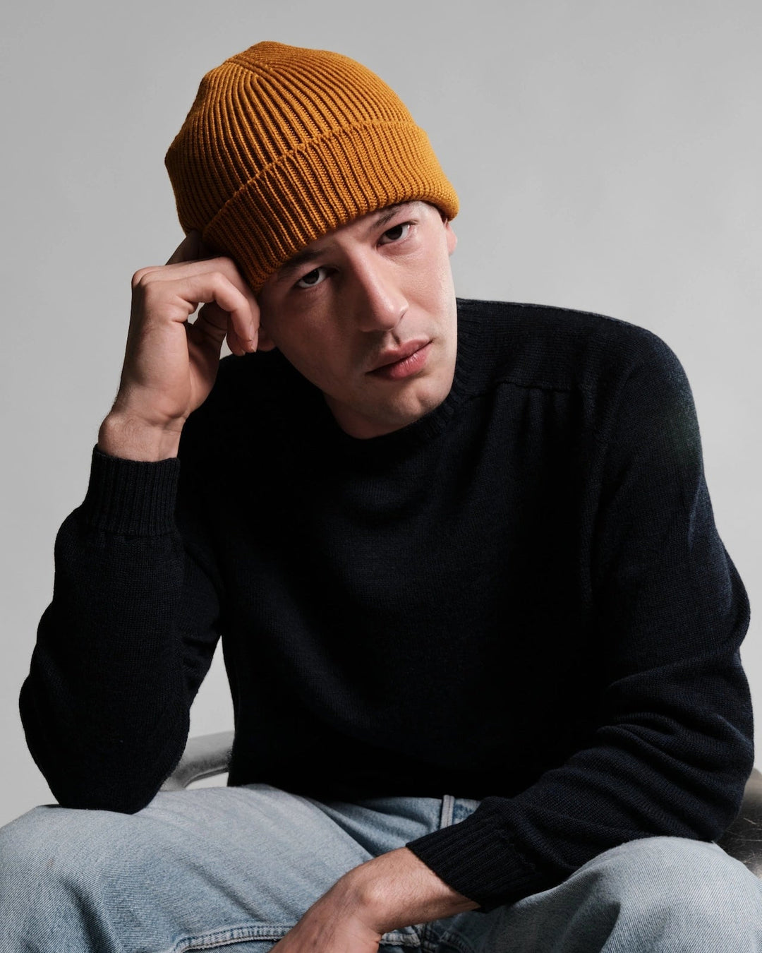 Bonnet Ara Ocre — vue portée 1