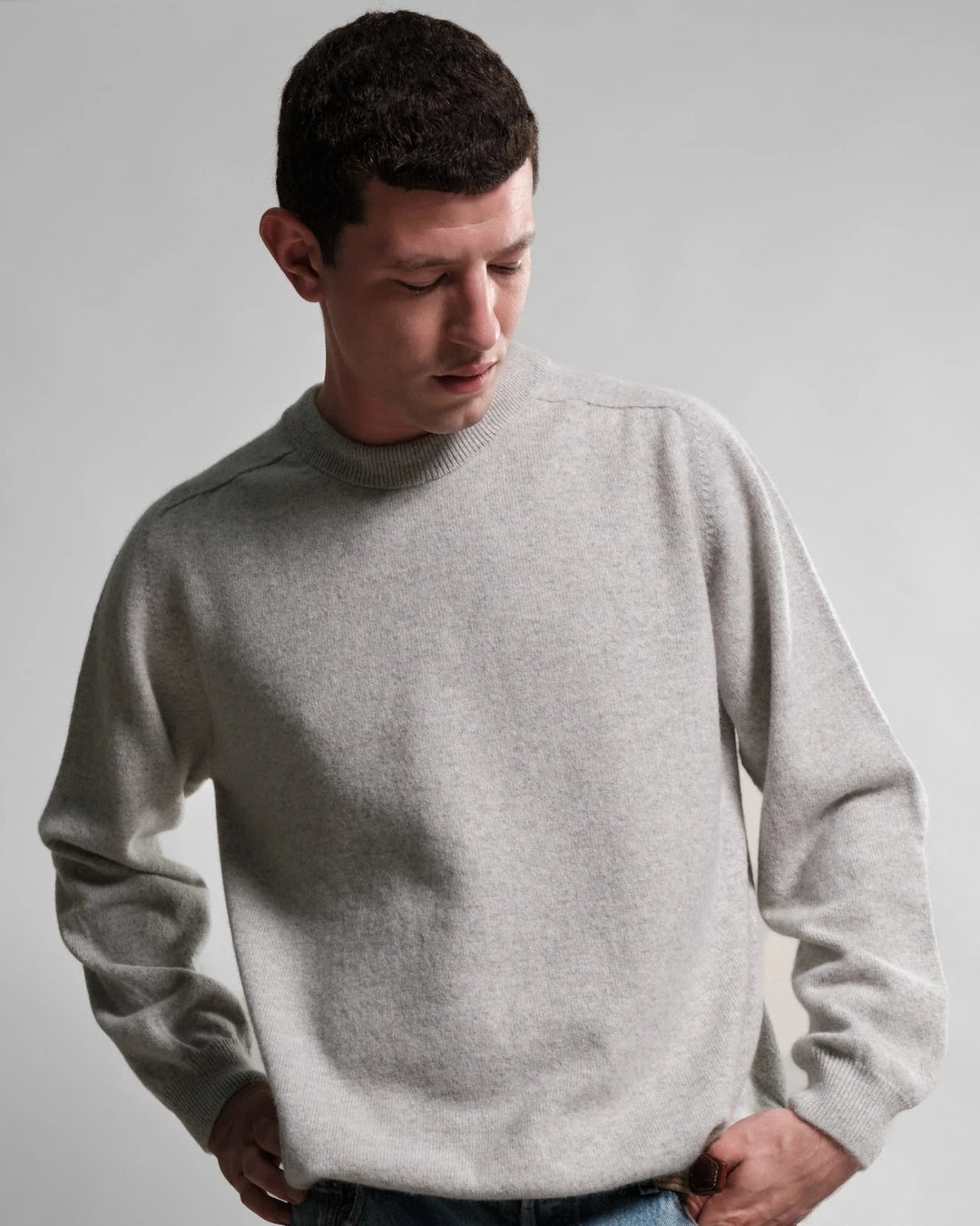 Pull Armen Col Rond silver — vue portée 2