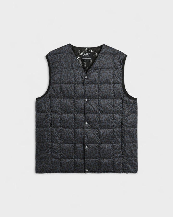 V-Neck Button Down Vest Black Leopard