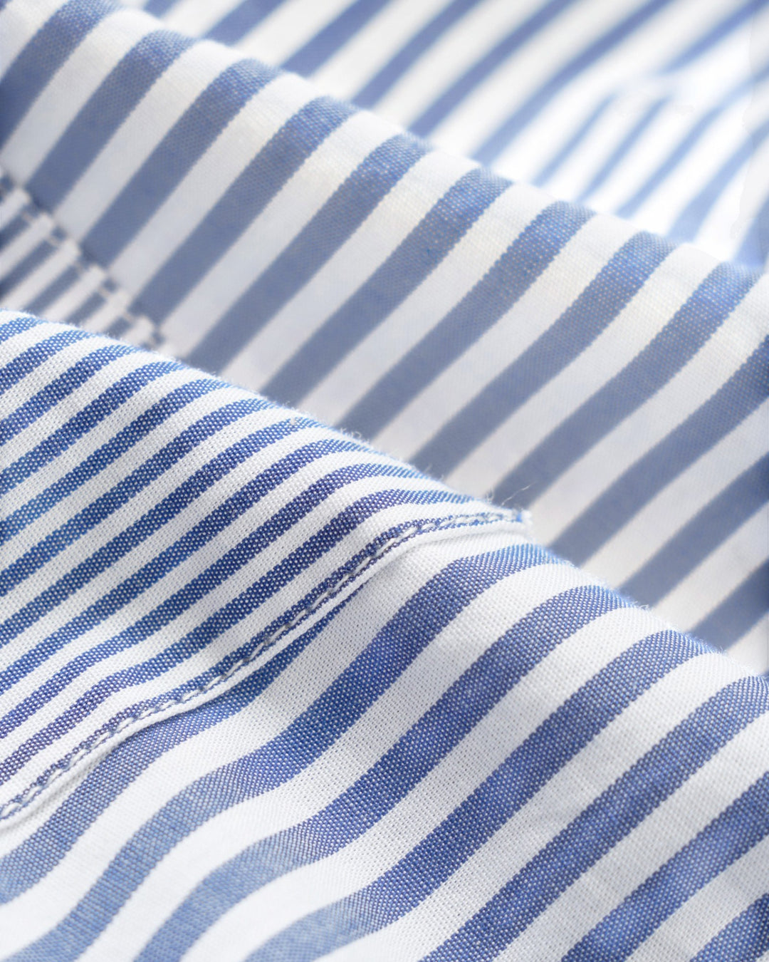 Patched Lazy Day Shirt Queens Cotton Navy – détail du tissu rayé