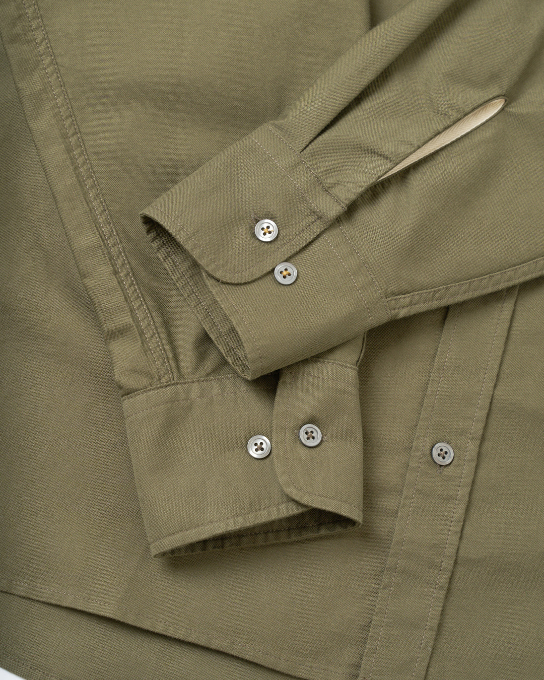 Chemise Universal Works Lazy Day Shirt R. Oxford Olive détail