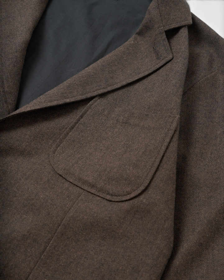 Two Button Jacket Recycled Italian Tweed Brown – détail de construction
