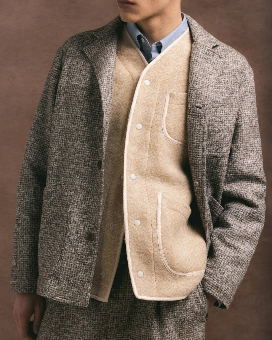 Neist Cardigan in Oat Herringbone Wool