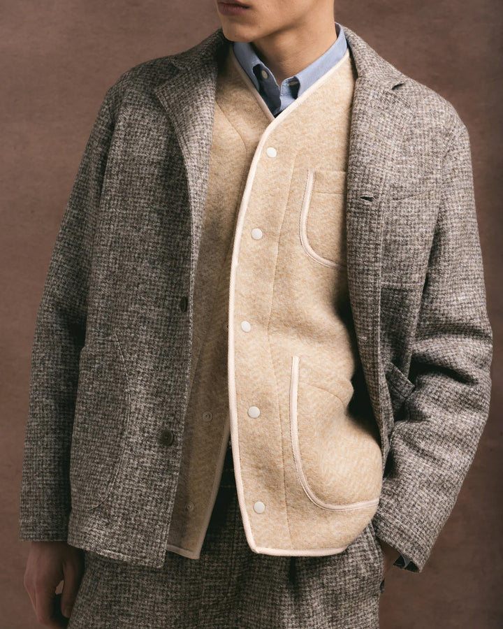Neist Cardigan in Oat Herringbone Wool