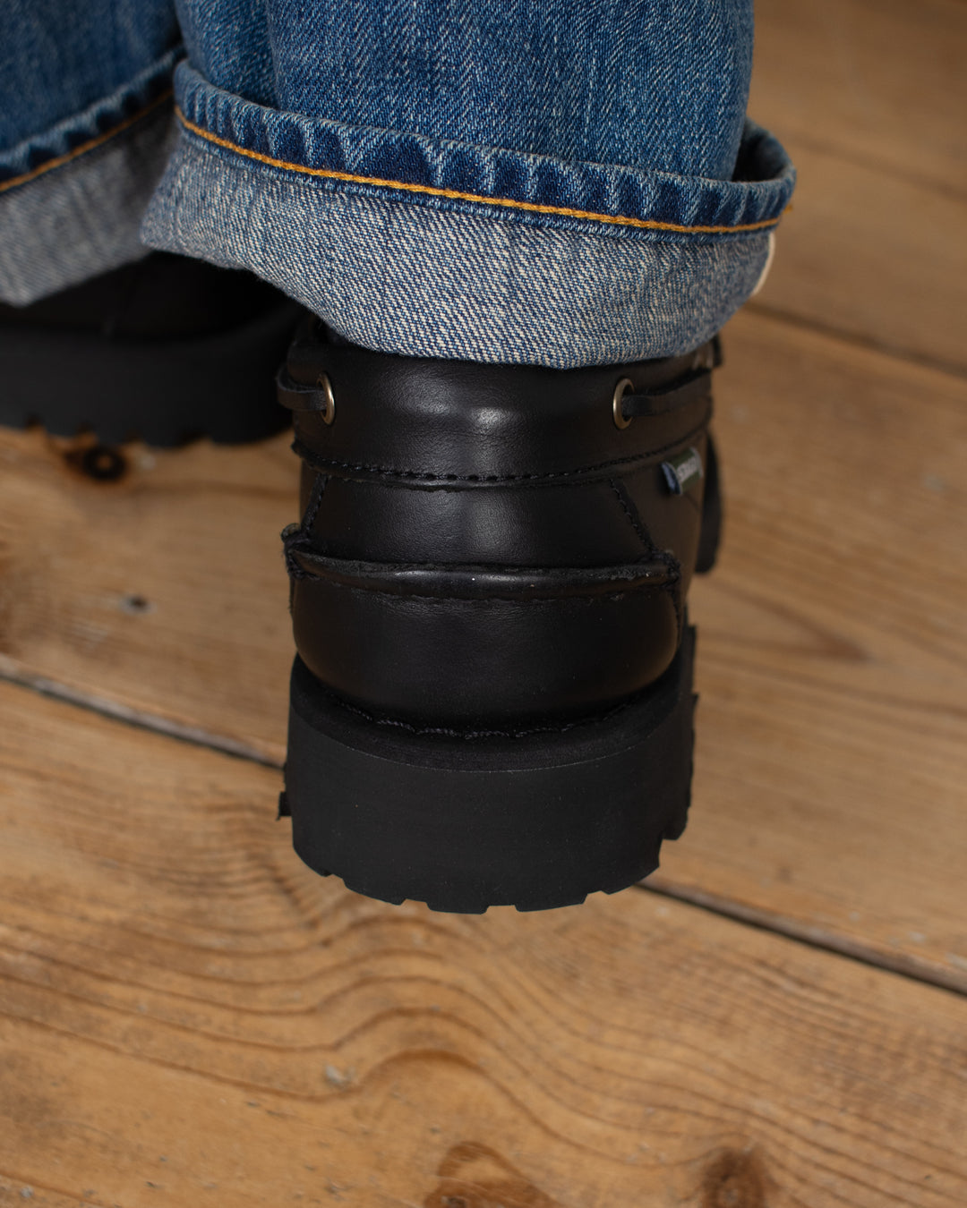 Ranger Waxy Total Black