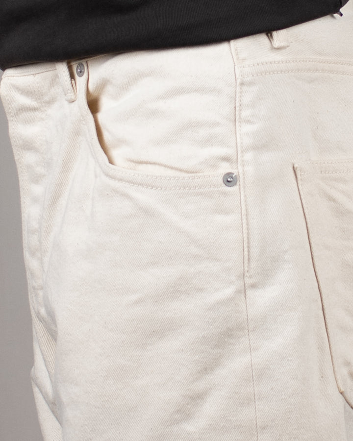 Denim01 Loose Tapered Jeans Ecru