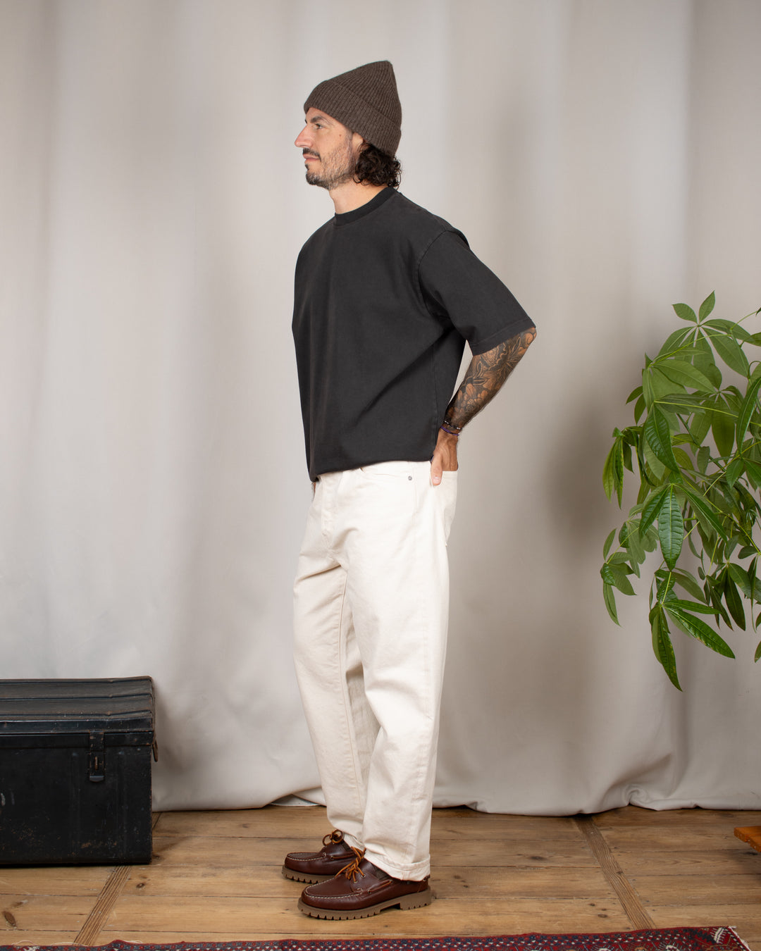 Denim01 Loose Tapered Jeans Ecru