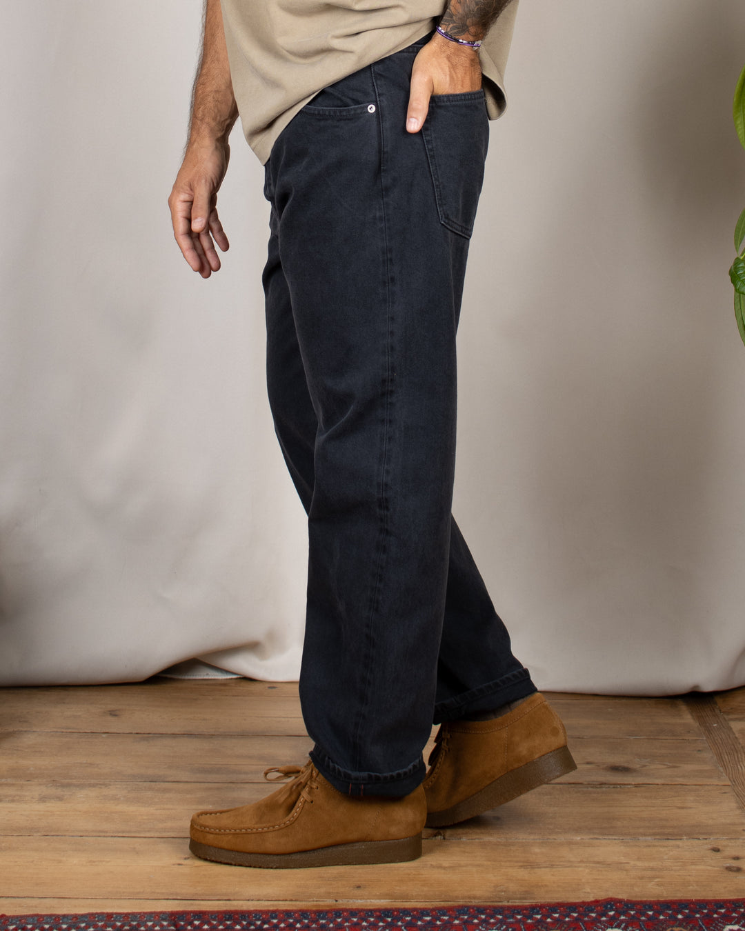 Denim01 Loose Tapered Jeans Fade Black