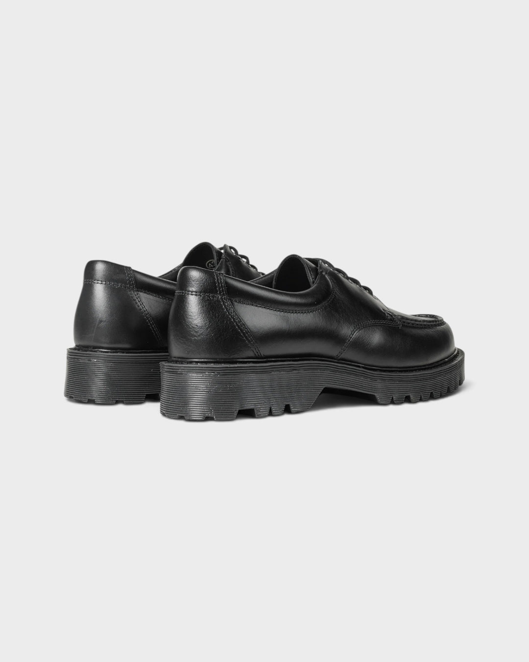 Pete Moc Toe Black Leather