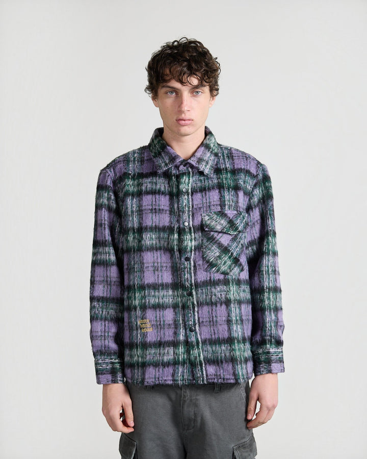 Bisous Garage Flannel Shirt Purple portée - face