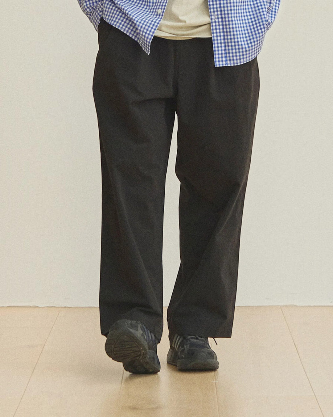 Two Tuck Wide Pants Black