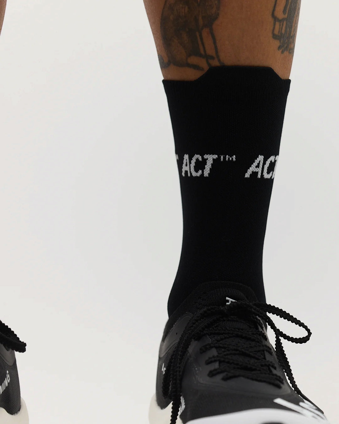 ACT Running FitLite Chaussettes Noir — vue portée