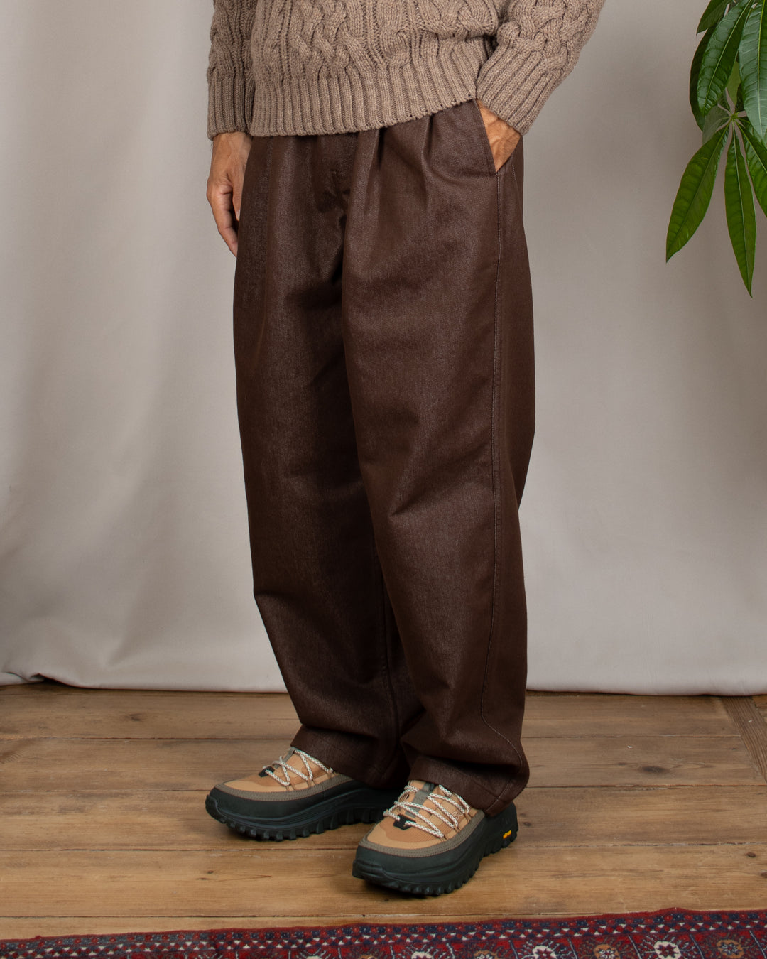 Two Tuck Wide Denim Pants Brown