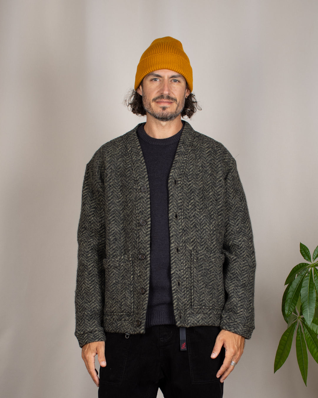 Advance Cardigan Raven Fleece Olive