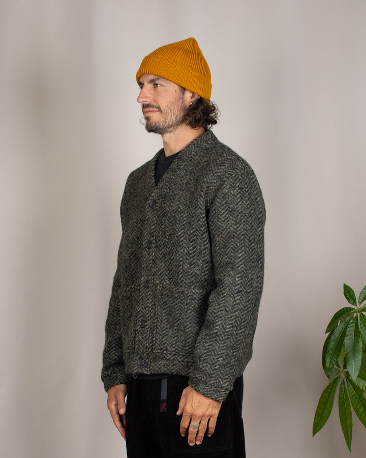 Advance Cardigan Raven Fleece Olive