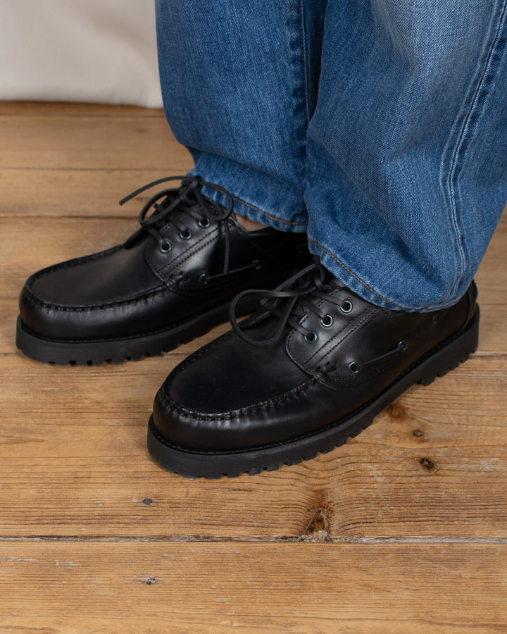 Ollie Boat Shoe Black Leather