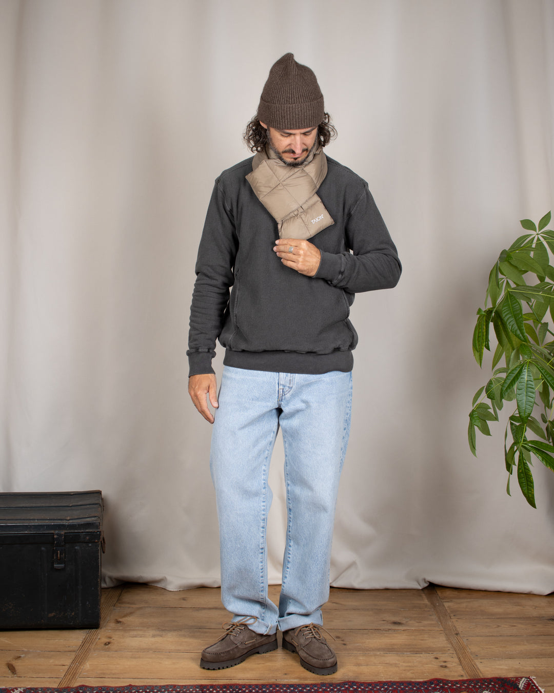 Basic Down Scarf Khaki