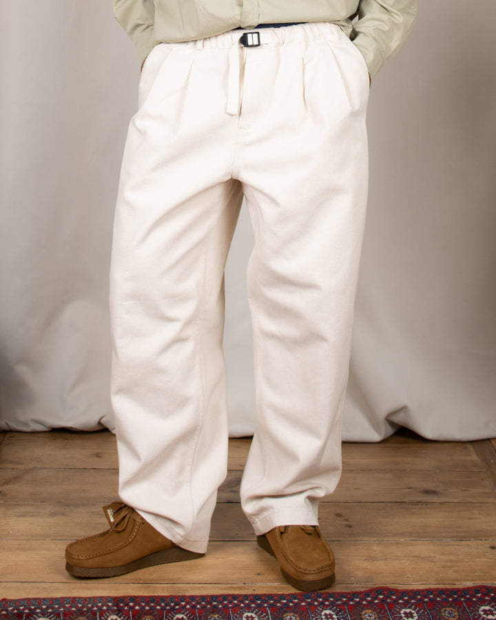 Two Tuck Wide Denim Pants Ecru