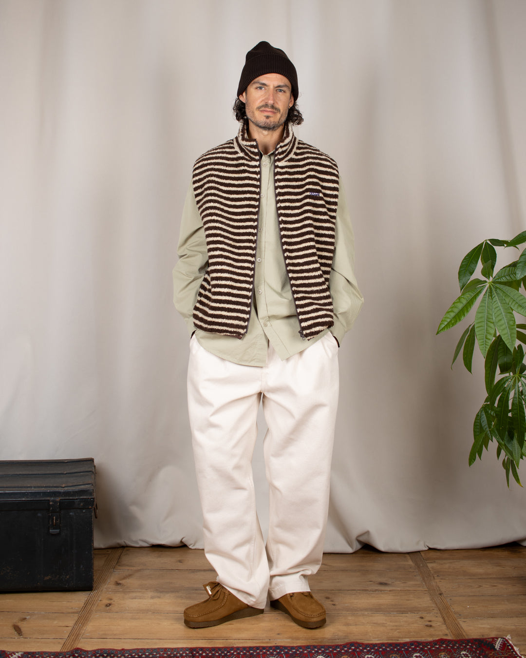 Stripe Fleece Zipper Vest Brown