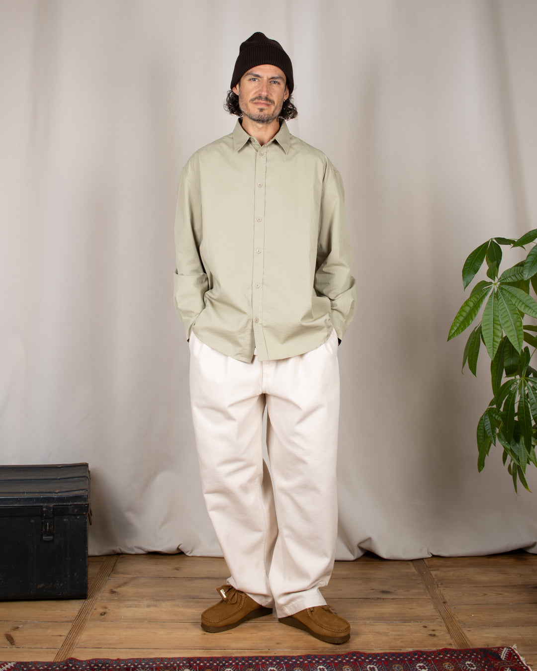 Two Tuck Wide Denim Pants Ecru