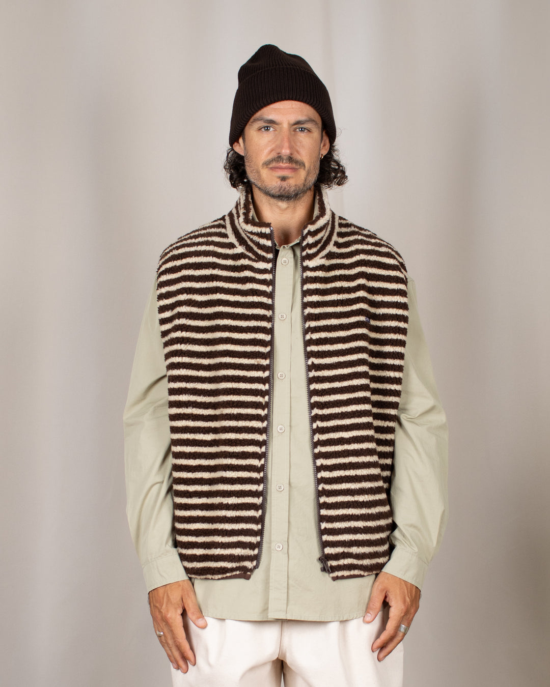 Stripe Fleece Zipper Vest Brown