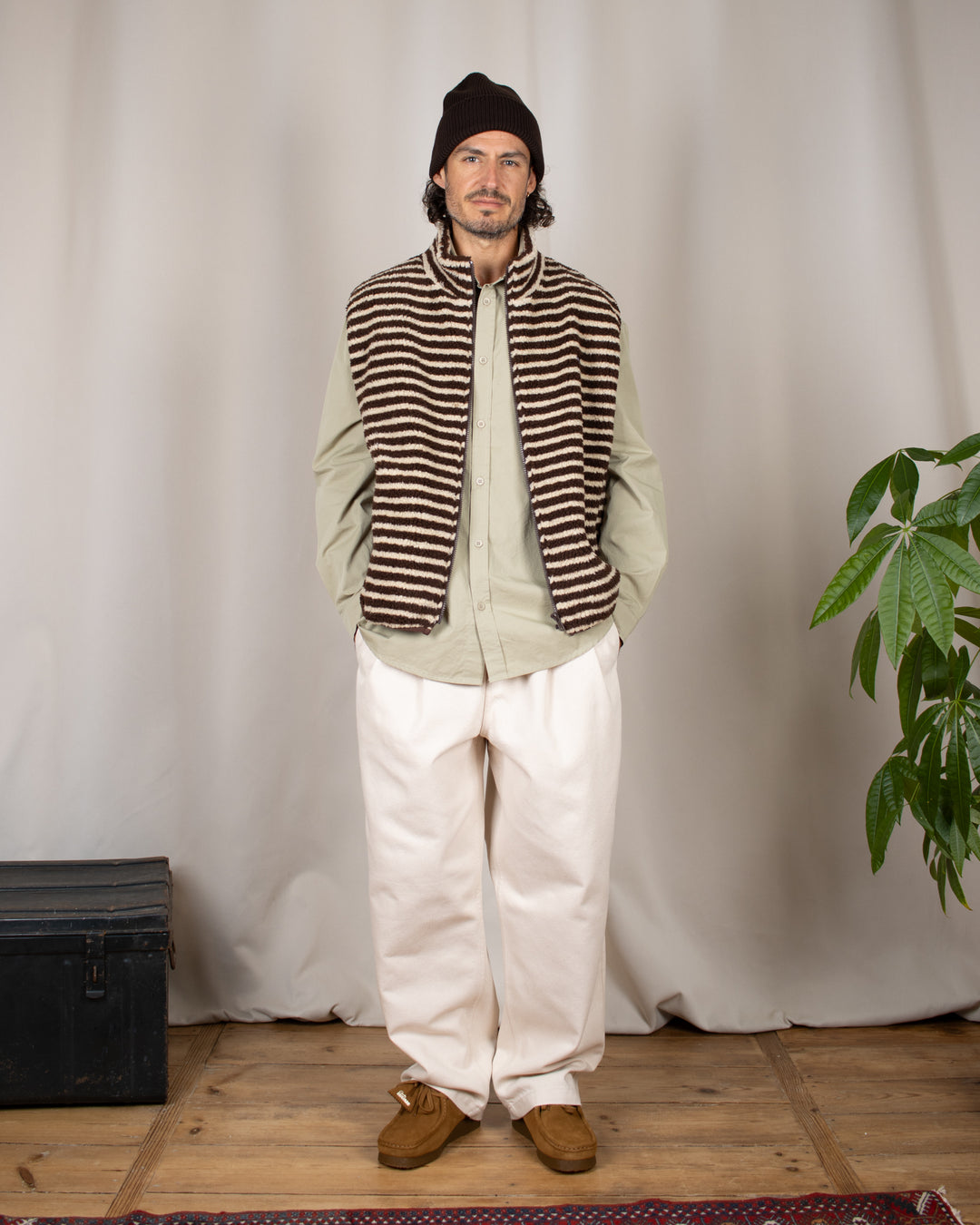 Two Tuck Wide Denim Pants Ecru