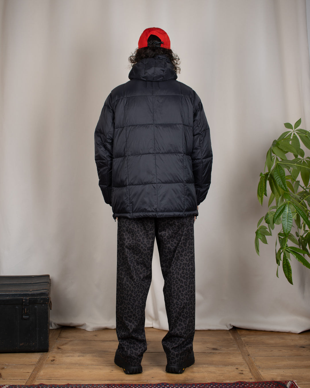 Mountain Hooded Fly-Front Volume Down Jacket Black