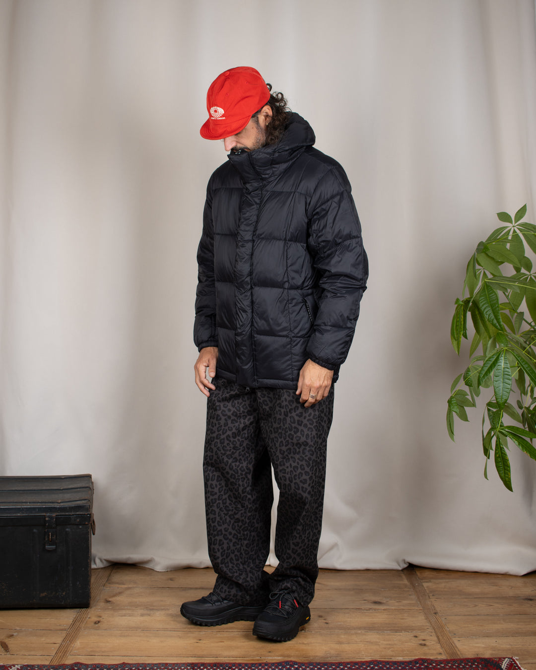 Mountain Hooded Fly-Front Volume Down Jacket Black