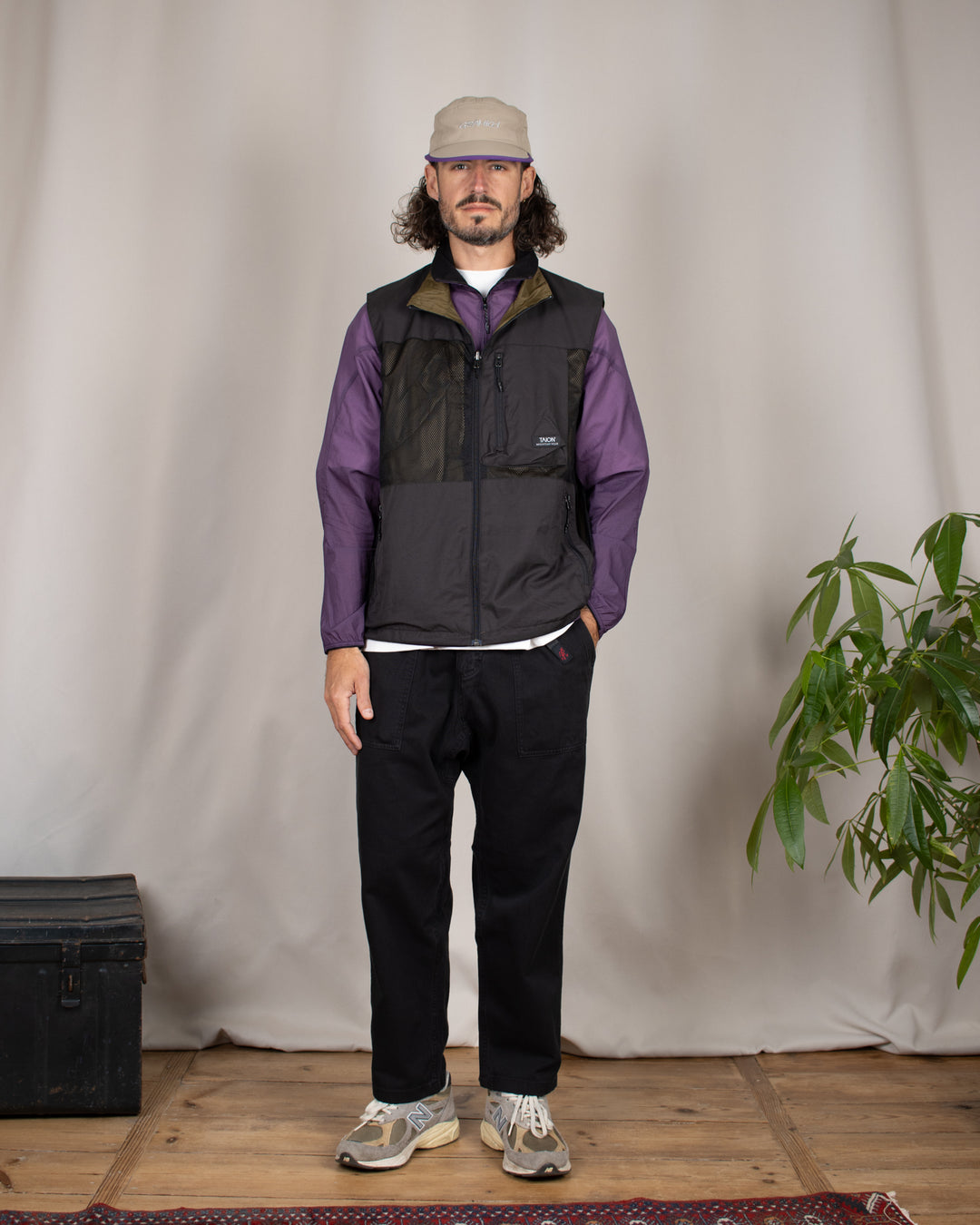 Down Mountain Reversible Mesh Vest Black/D.Olive