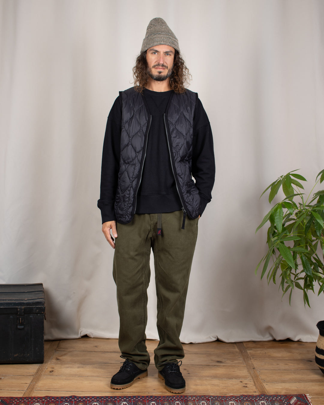 Military V Neck W-Zip Down Vest Black