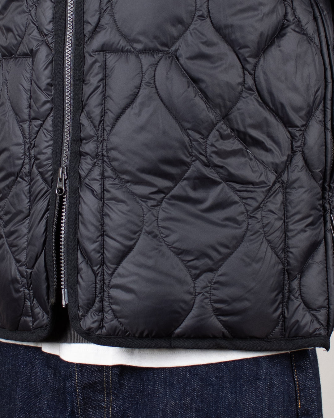 Military V Neck W-Zip Down Vest Black