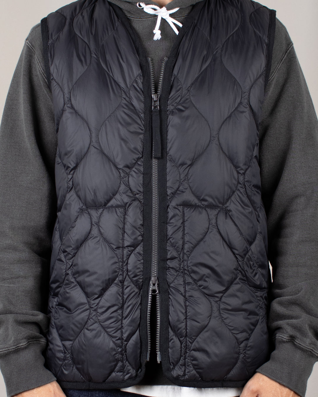 Military V Neck W-Zip Down Vest Black
