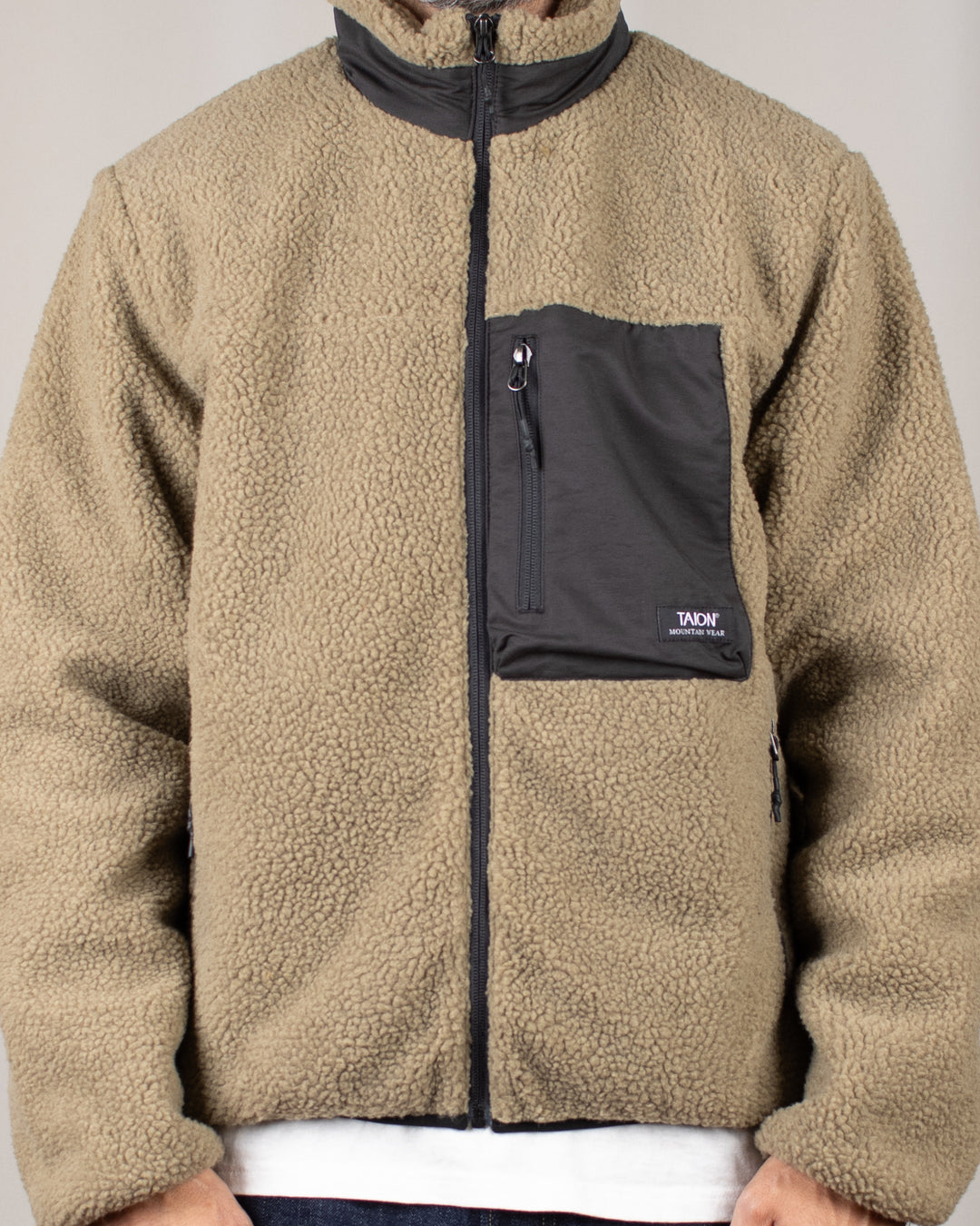 Mountain Boa Fleece High-Neck Jacket Beige