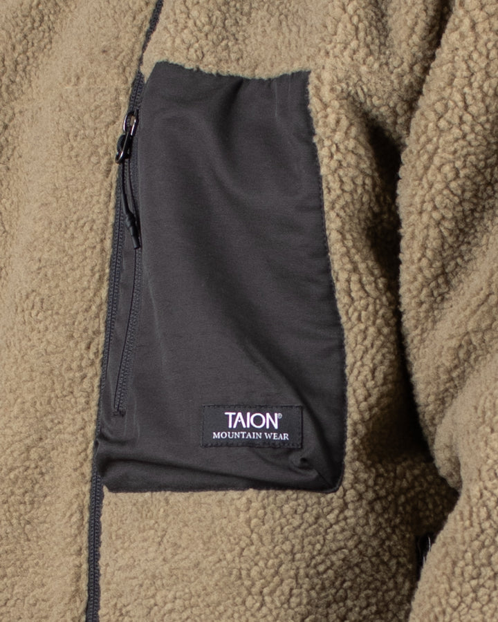 Mountain Boa Fleece High-Neck Jacket Beige