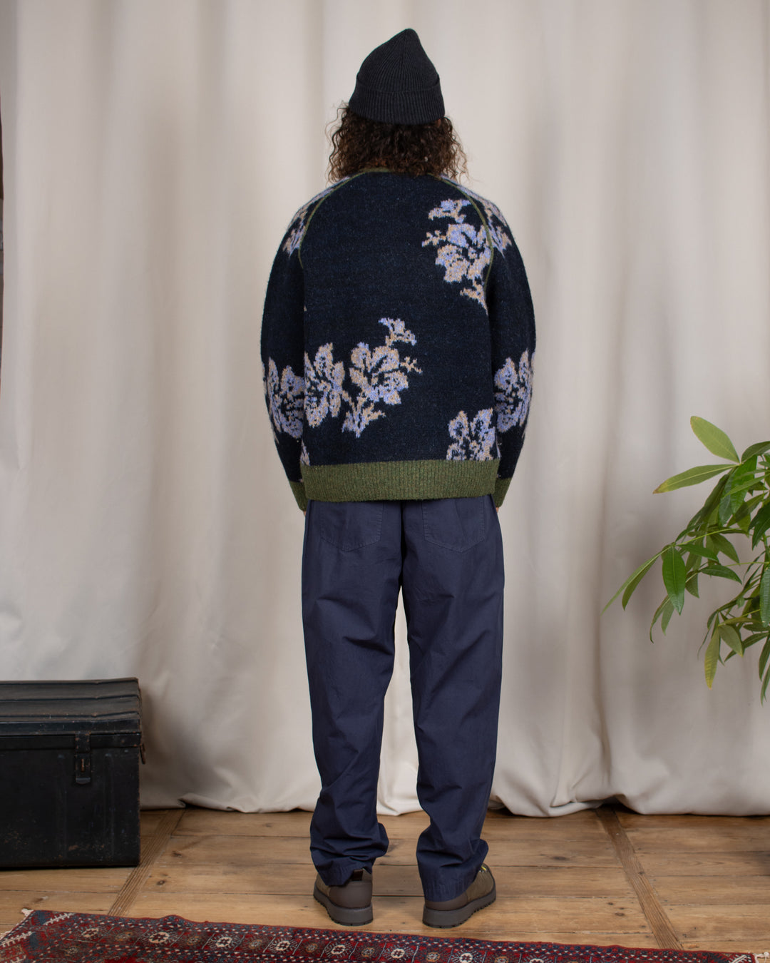 Crocus Digitata Heavy Crewneck Sweater