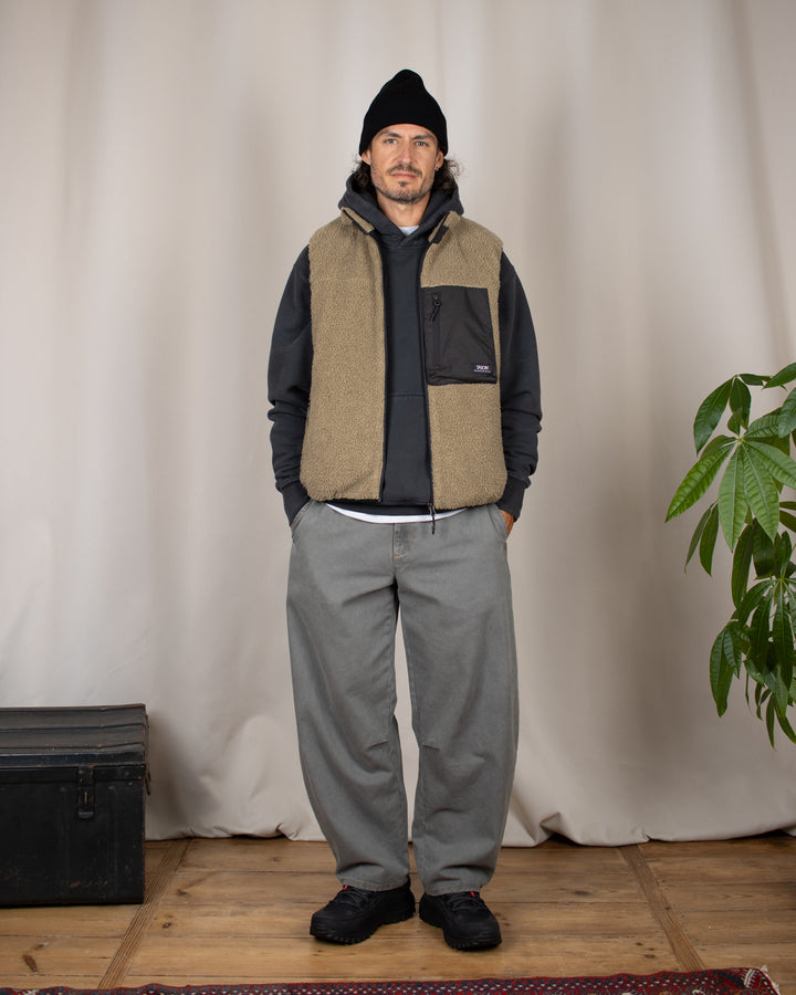Mountain Boa Fleece High-Neck Vest Beige