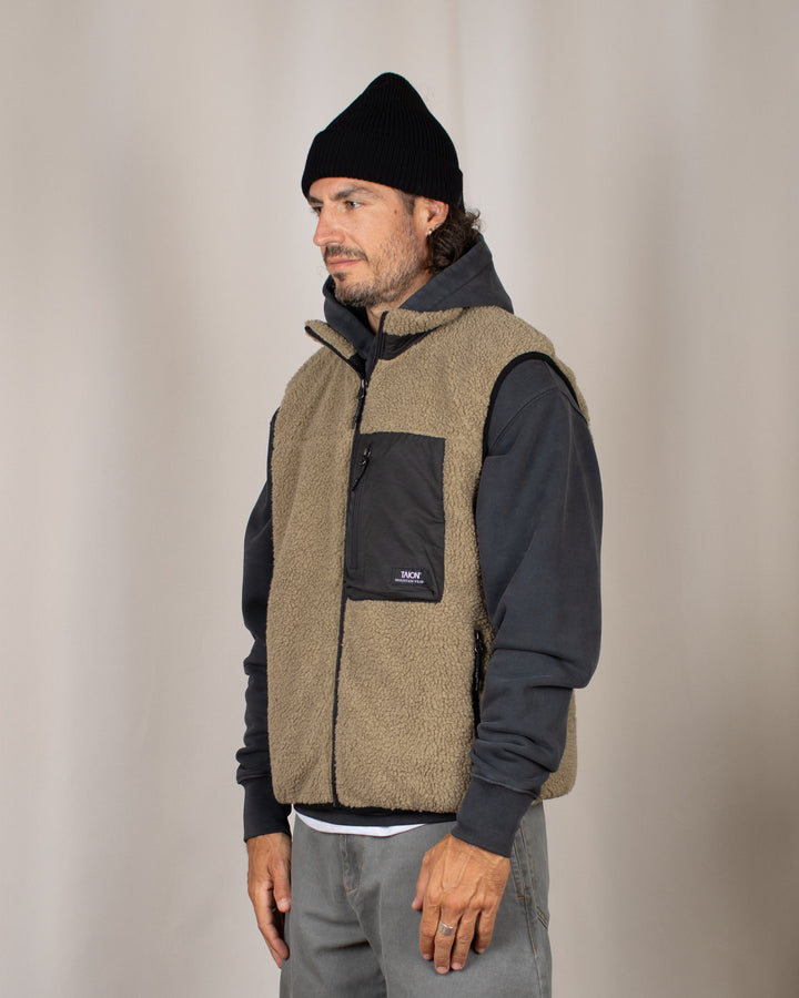 Mountain Boa Fleece High-Neck Vest Beige