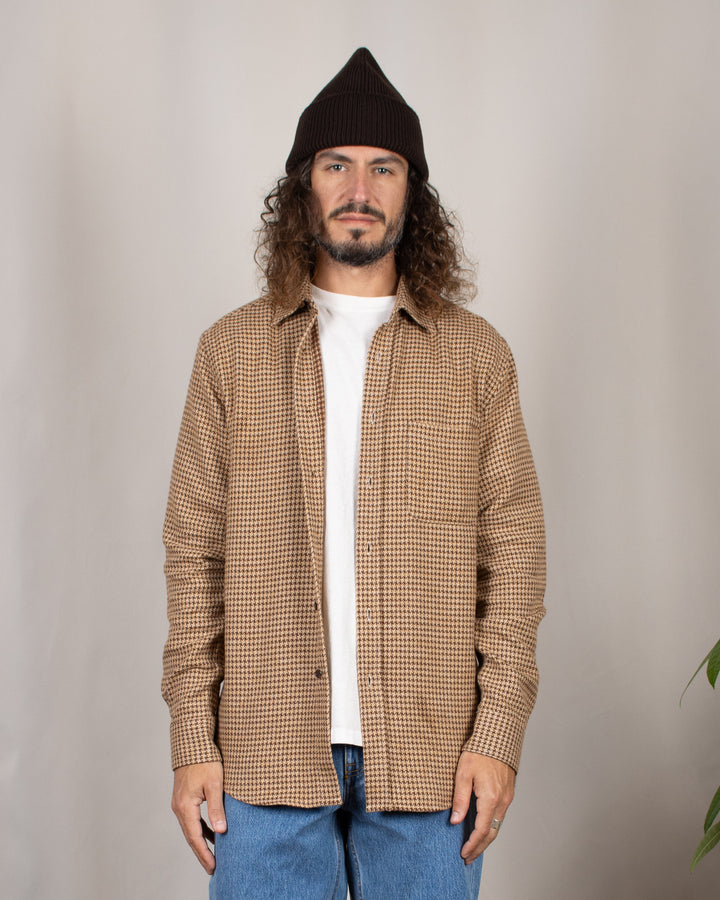 Abstract Pied Poule Flannel Shirt Brown