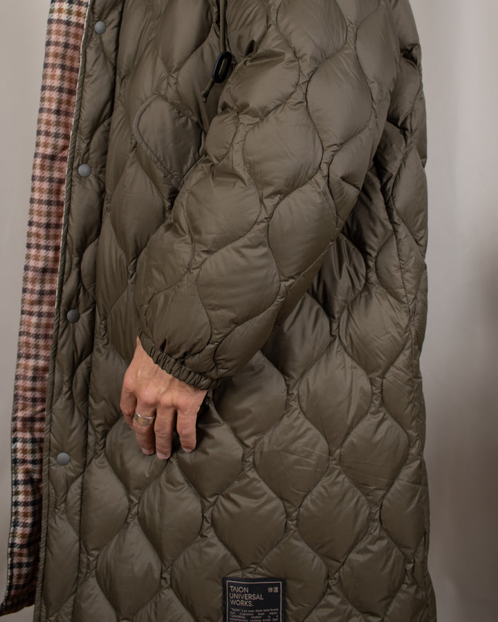 TAION x Universal Works Reversible Long Down Parka Dark Olive