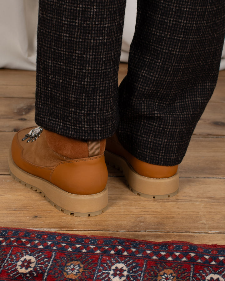 Dune Mid Cognac Tumbled Nubuck