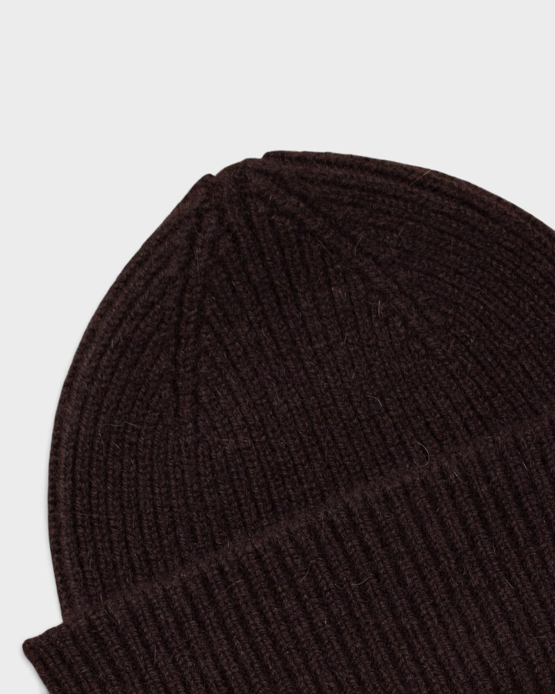 Bonnet Mackie Barra Hat Ebony, détail de la maille