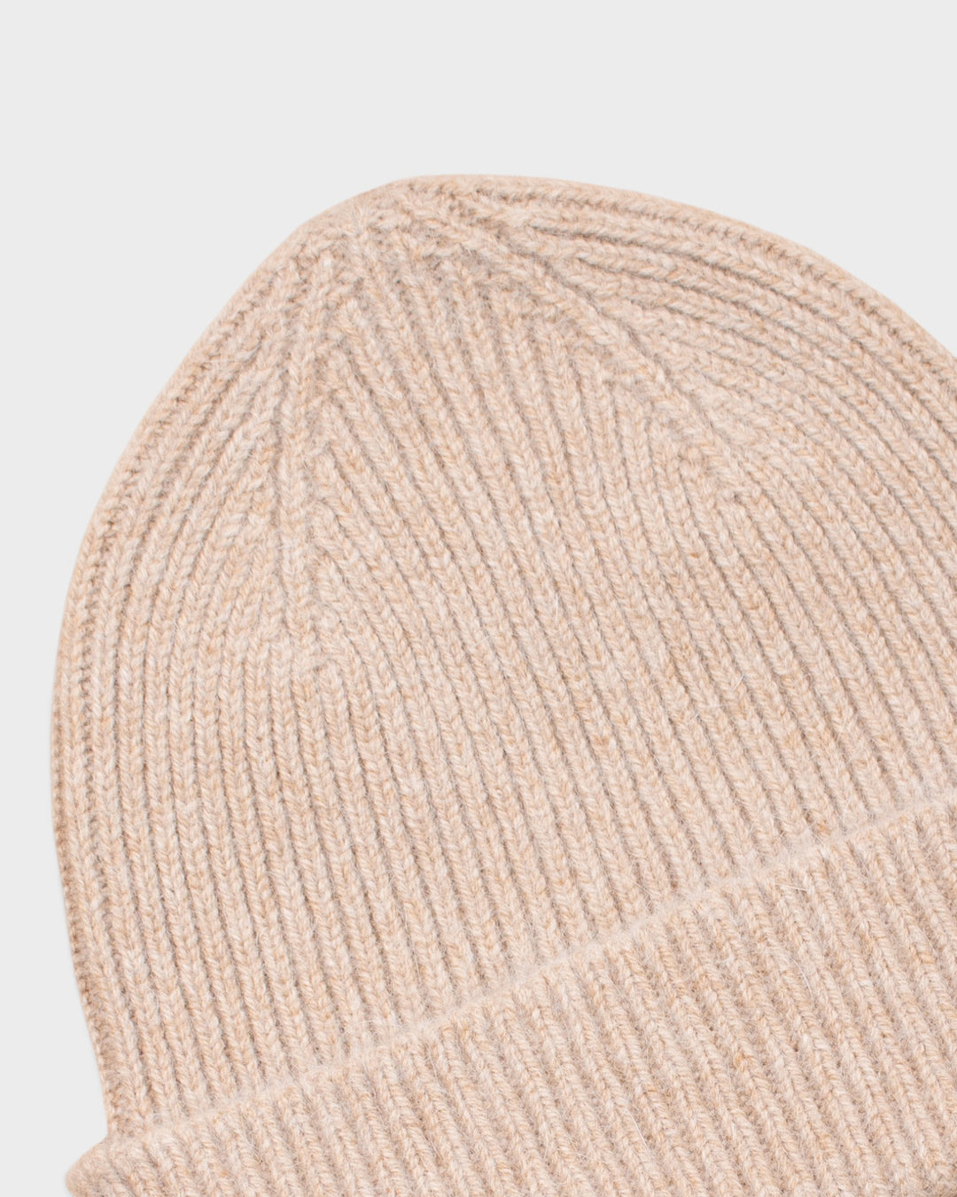 Bonnet Mackie Barra Hat Fawn, détail de la maille