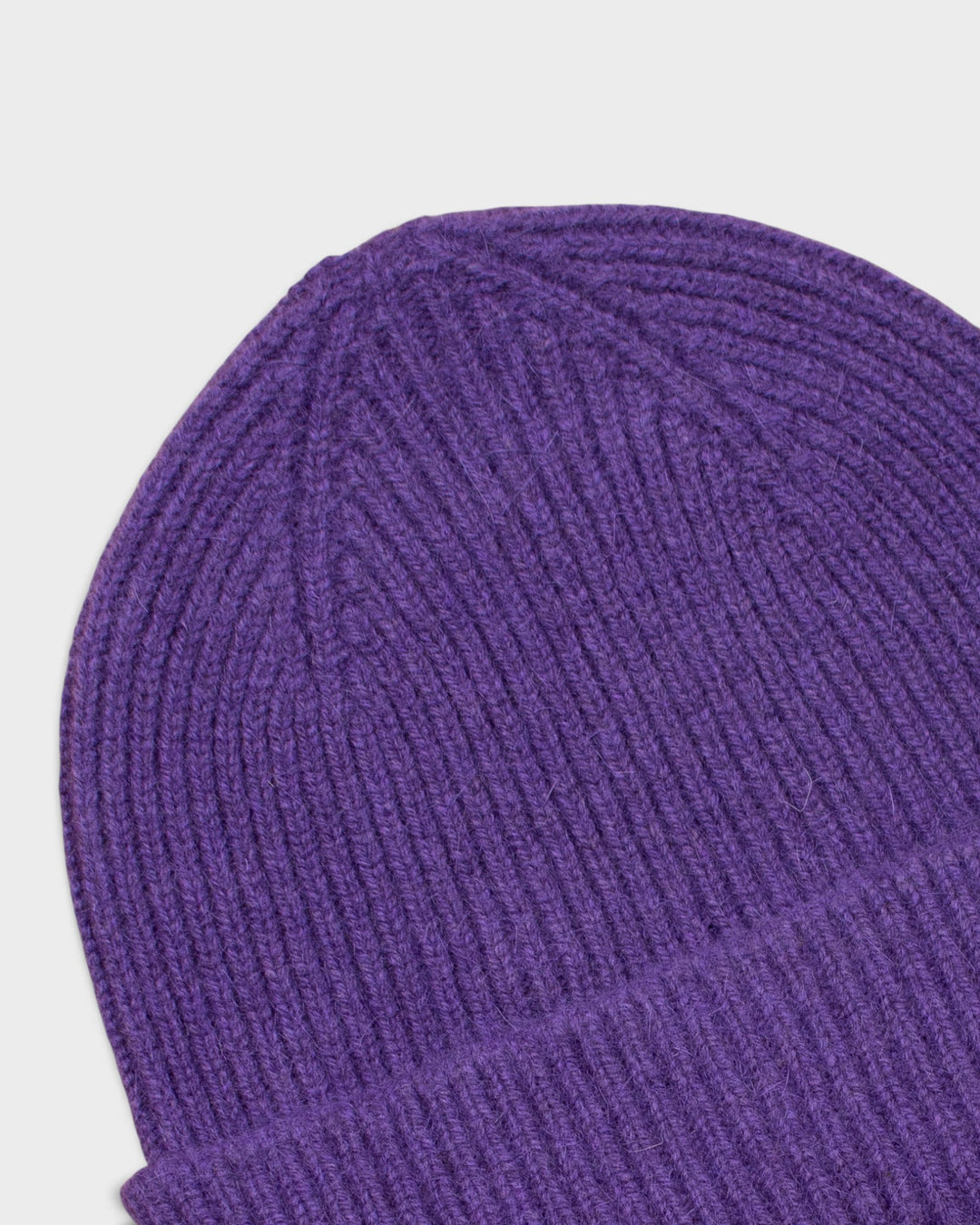 Bonnet Mackie Barra Hat Prune, détail de la maille